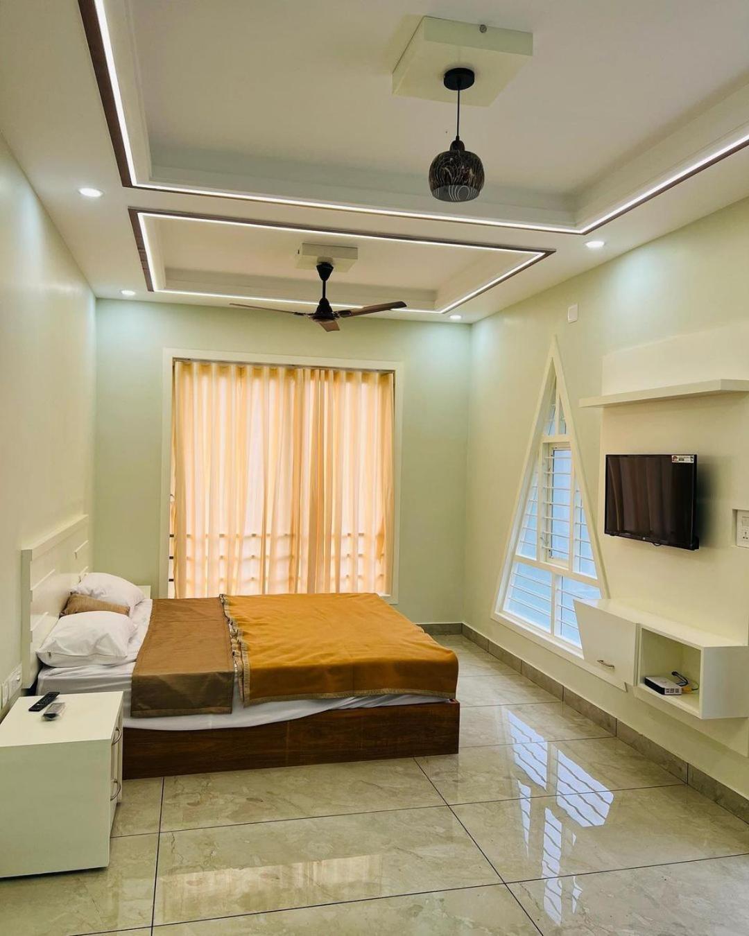 Royal Mount Inn Resorts Paithalmala Екстер'єр фото